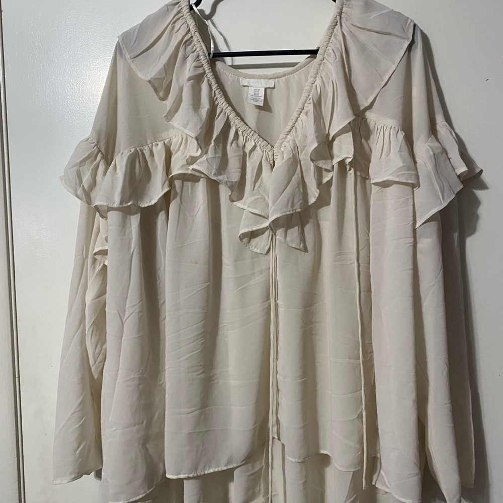 H&M long sleeve blouse, great condition, size medium